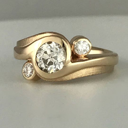 Vintage Irregular Golden Forged Zirconia Ring