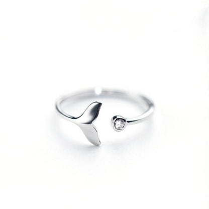 Dolphin tail ring in 925 sterling silver and zirconia adjustable