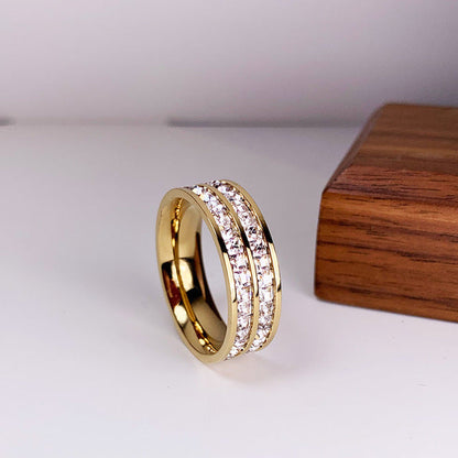 Elegant Inlaid Zirconia Ring