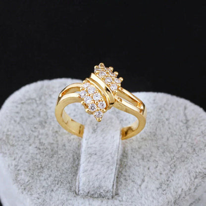 Gold Ring with Diamonds