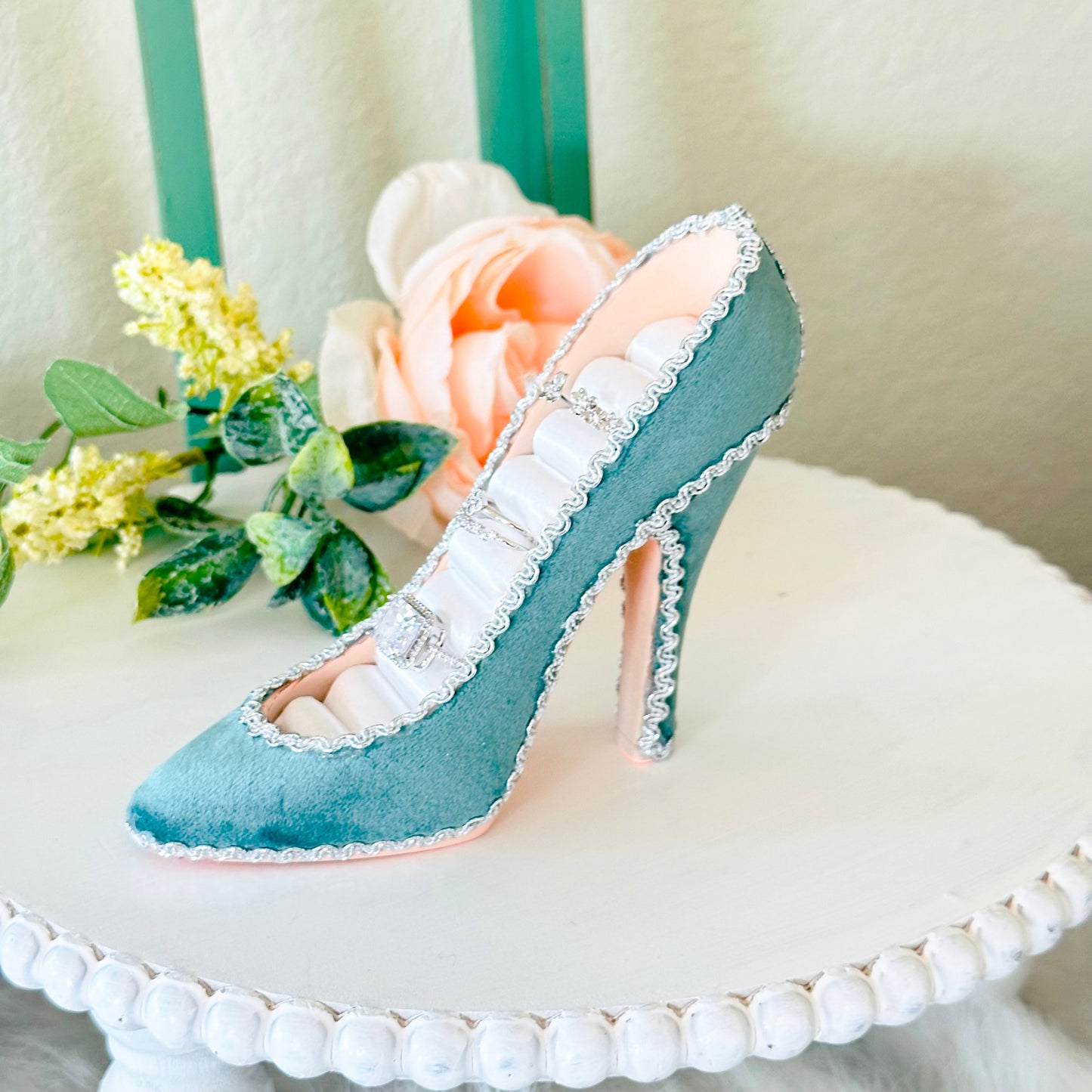 Velvet Stiletto Ring Display Holder