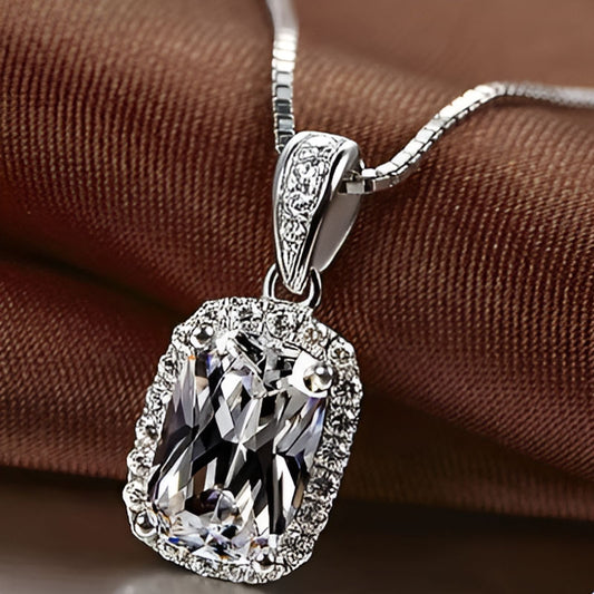 Vintage White Cubic Zirconia Pendant Necklace