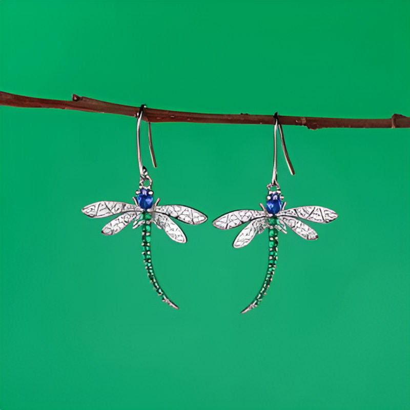 Vintage Exquisite Dragonfly Pendant Earrings
