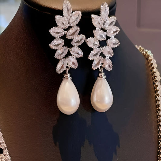 Vintage Brilliant Dangle Earrings