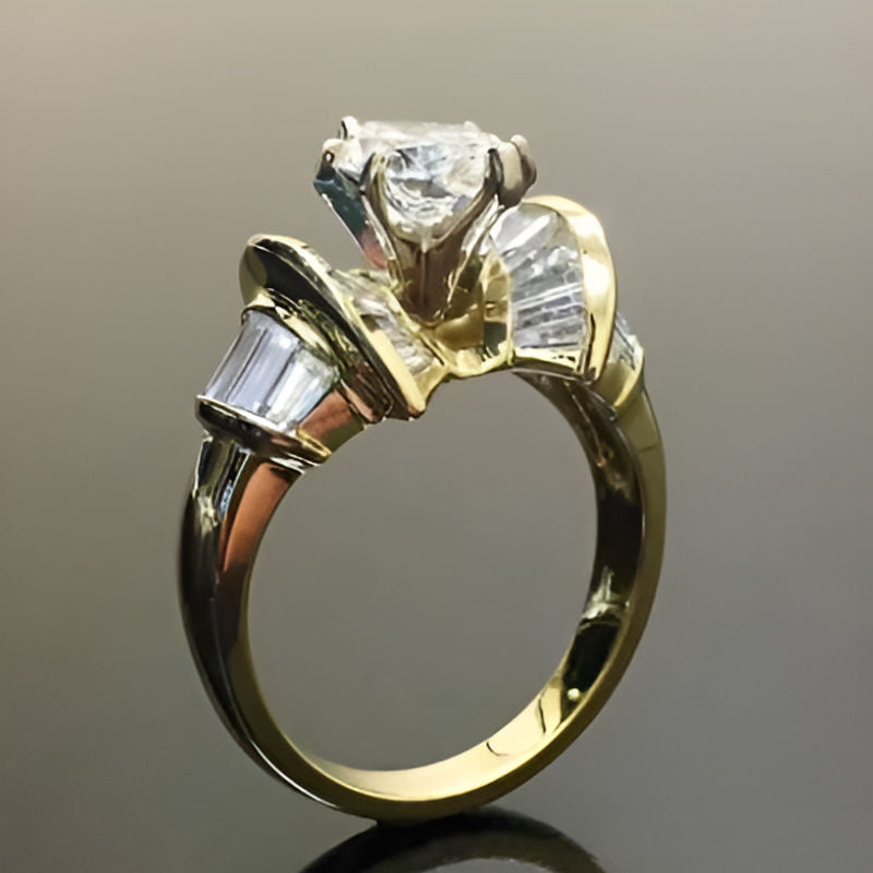 Gold Shiny Marquise Ring