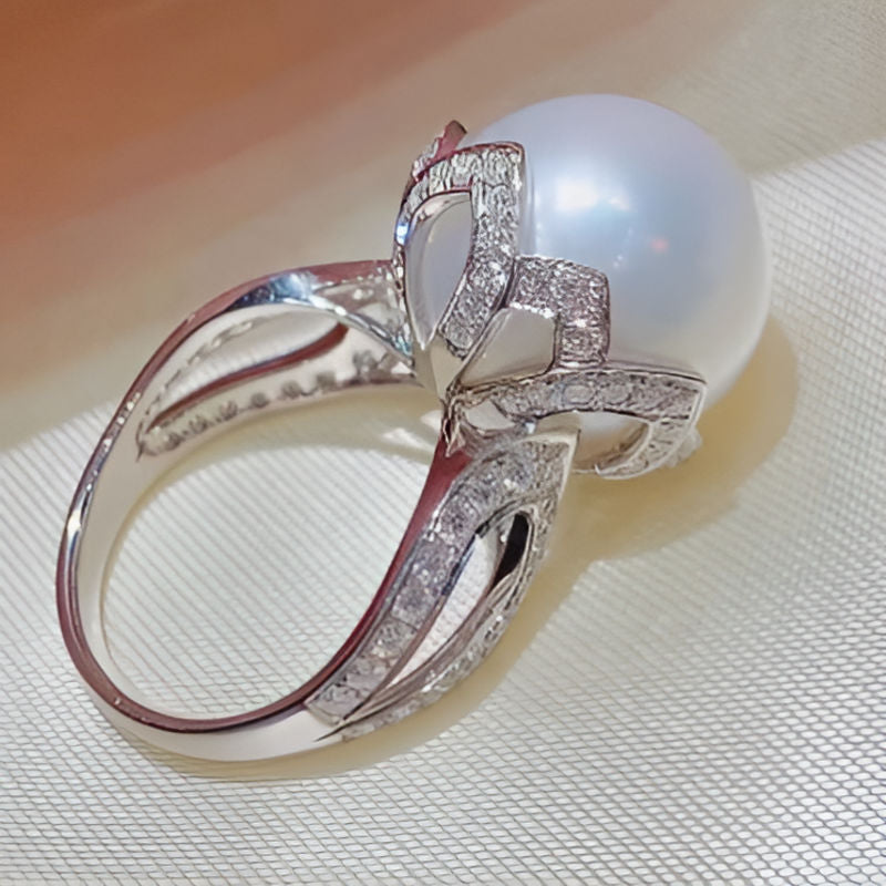 Vintage Simulated Pearl Ring