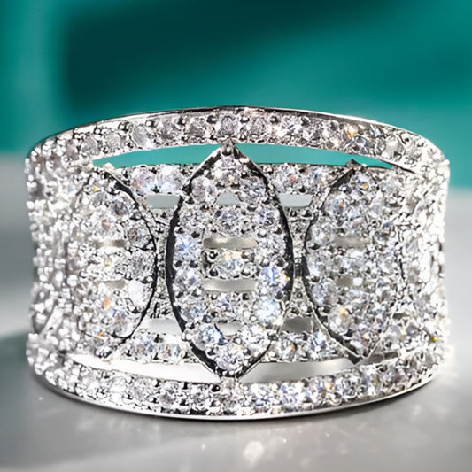 Vintage Brilliant Wide Ring