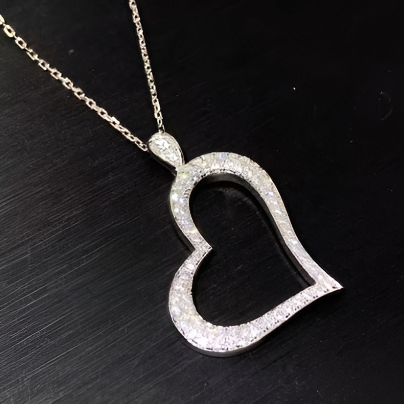 Vintage Chic Heart Pendant Necklace