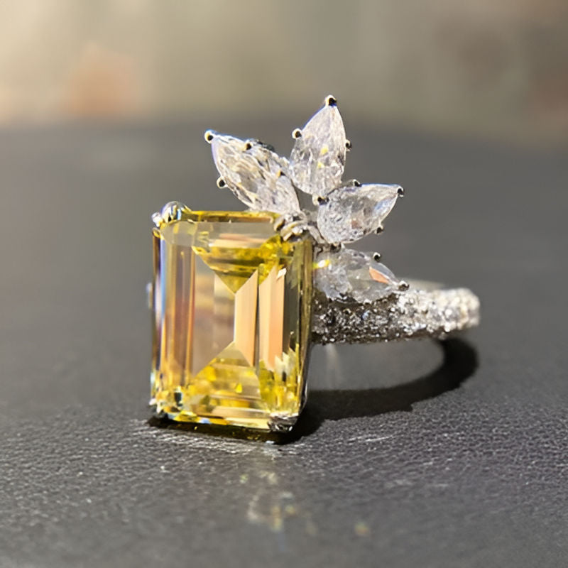 Vintage Bright Yellow Zirconia Ring