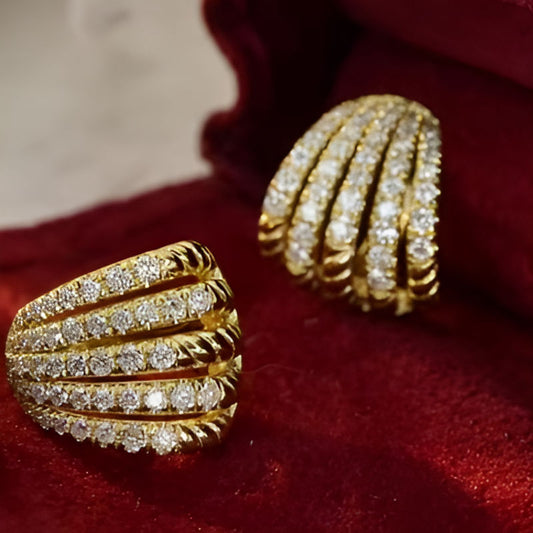 Gold Claws Design Hoop Earrings