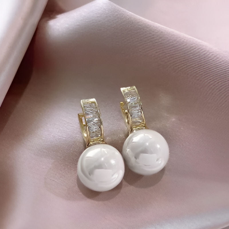 Vintage Sweet White Imitation Pearl Earrings