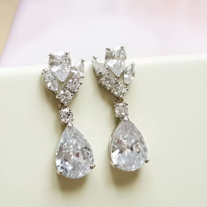 Vintage Brilliant Cubic Zirconia Earrings