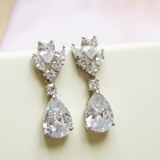 Vintage Brilliant Cubic Zirconia Earrings