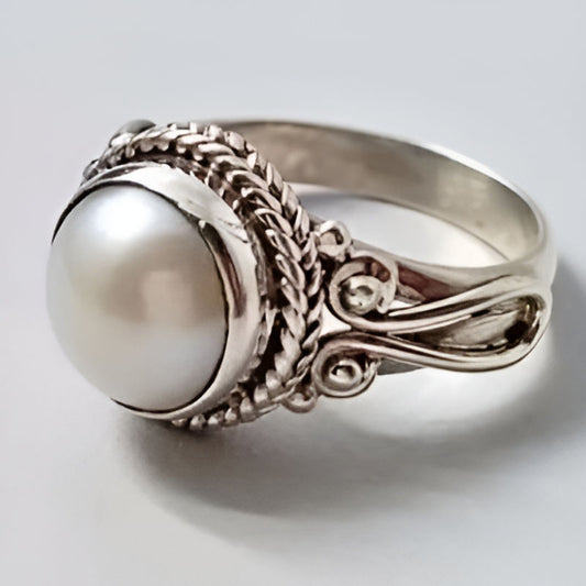 Vintage Imitation Pearl Ring