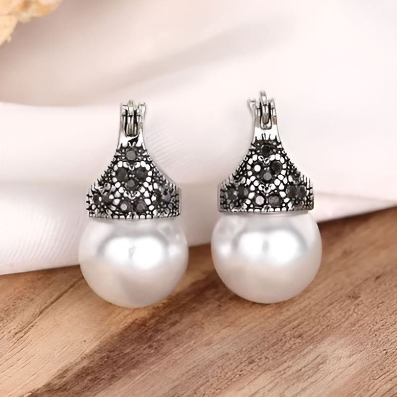 Vintage Heart Simulated Pearl Earrings