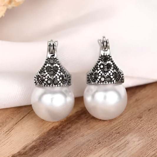 Vintage Heart Simulated Pearl Earrings