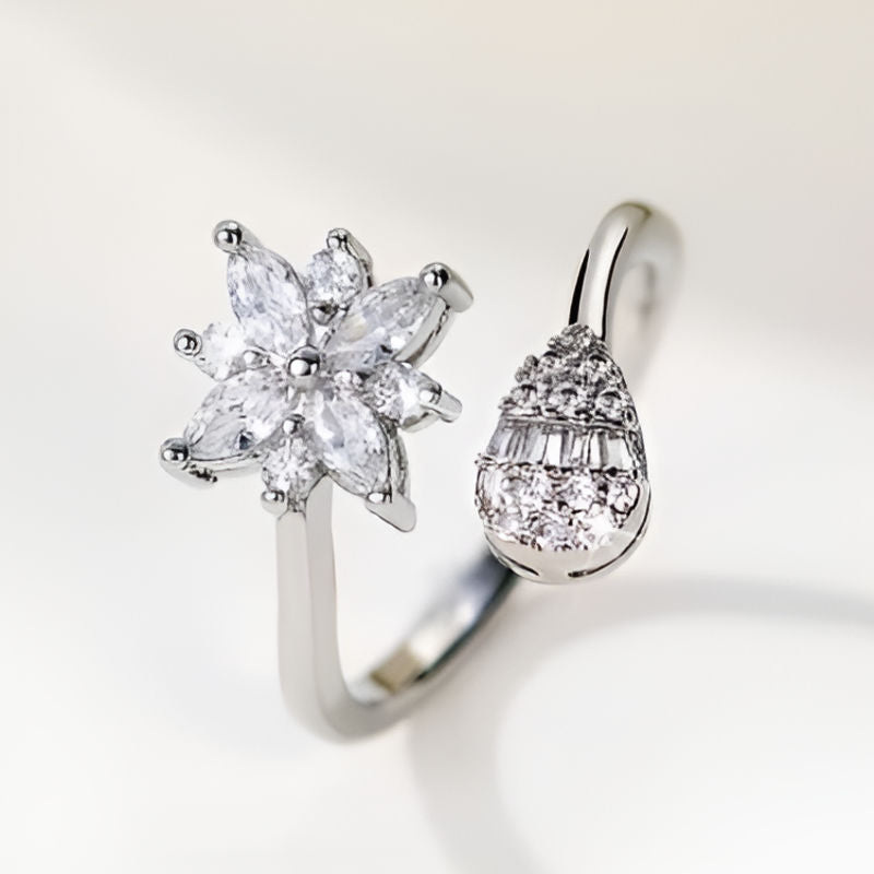 Vintage Flower Opening Ring