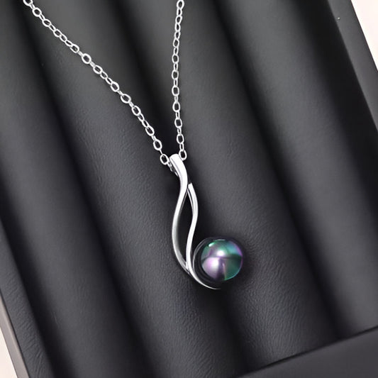 Vintage Simulated Pearl Necklace