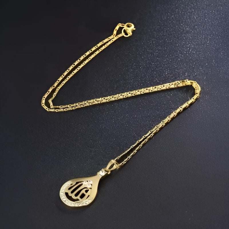 Gold Waterdrop Pendant Necklace