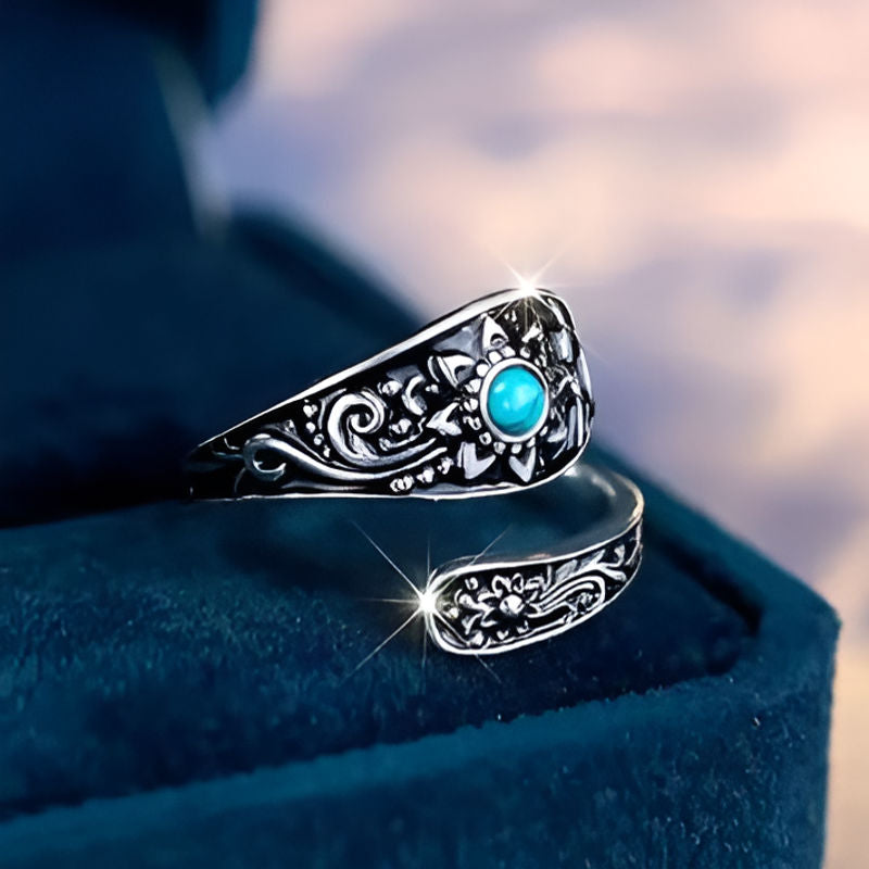 Vintage Flower Pattern Ring