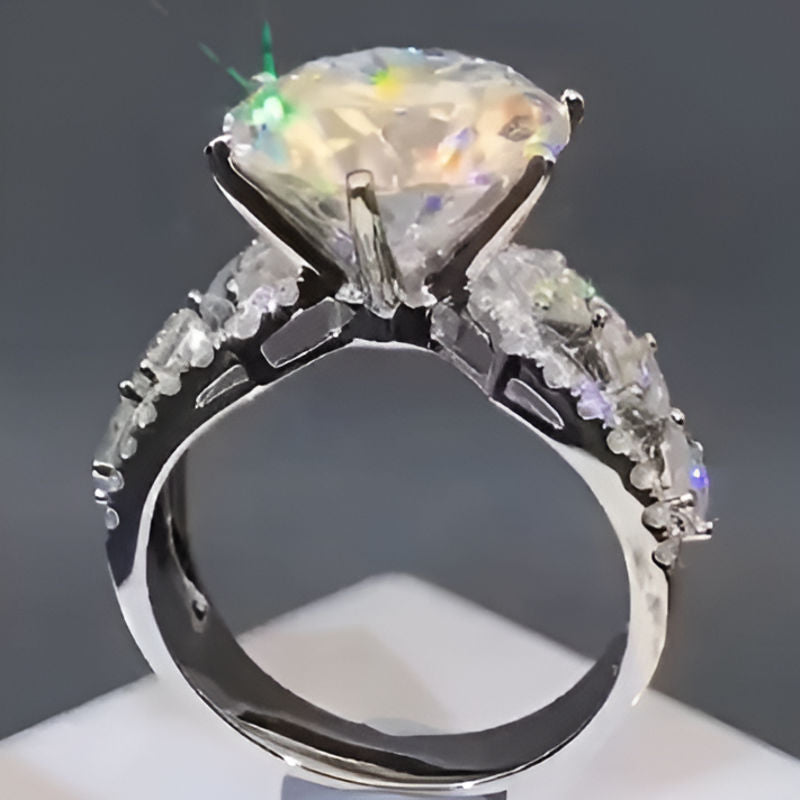 Vintage Cubic Zirconia Crystal Ring