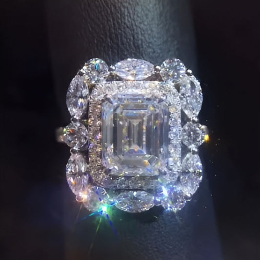 Vintage Brilliant Zirconia Ring