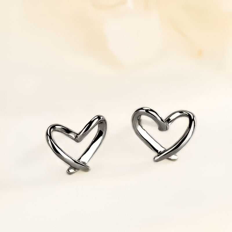 Vintage Black Heart Earrings