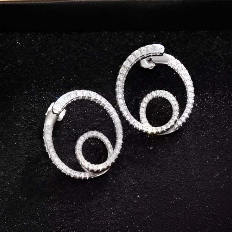 Vintage Graceful Hollow Earrings