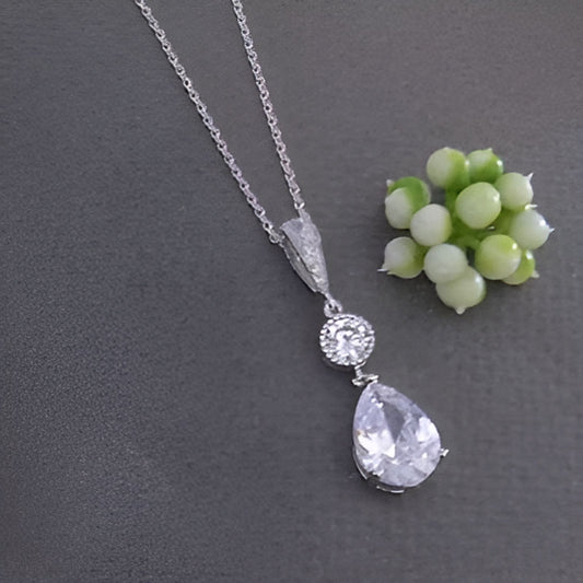 Vintage Waterdrop Zirconia Necklace