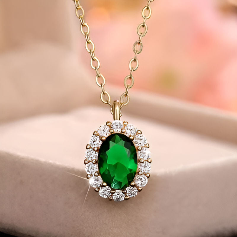 Gold Oval Green Necklace