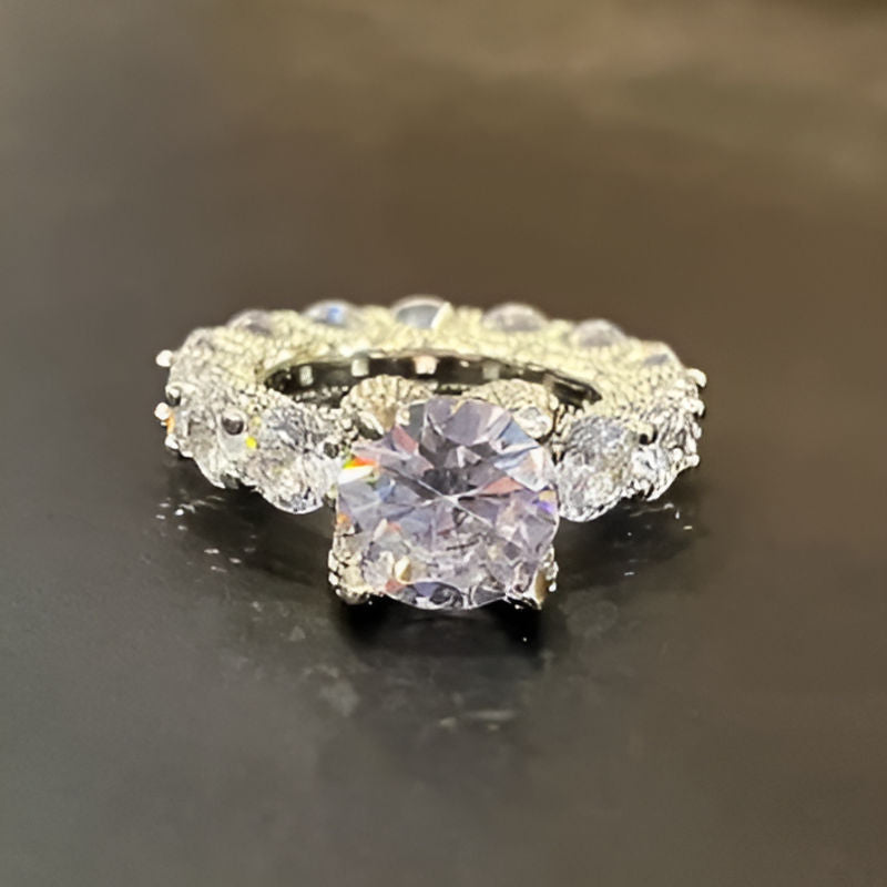 Vintage Round Crystal Ring