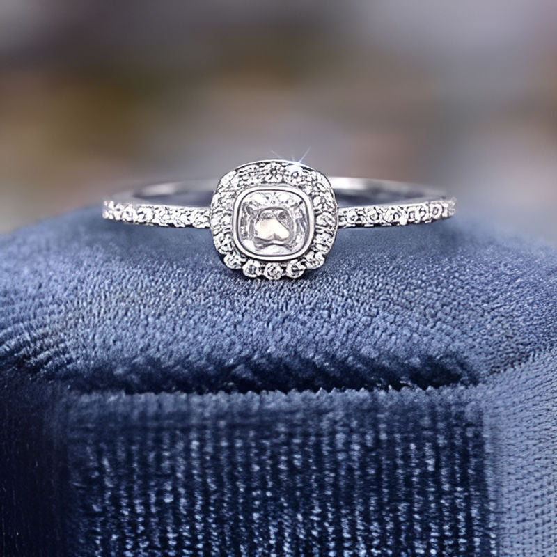 Elegant Crystal Temperament Ring