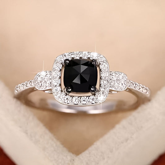 Vintage Black Stone Ring