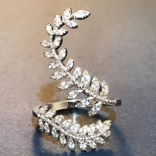 Vintage Graceful Leaves Ring