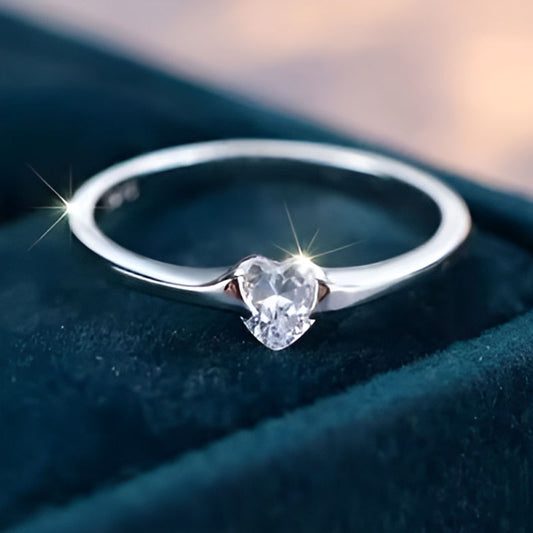 Vintage Minimalist Single Heart Ring