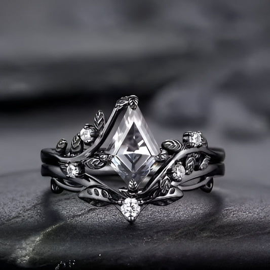 Vintage Black Leaf Ring