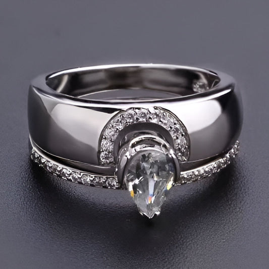 Vintage Silver Waterdrop Zircon Ring