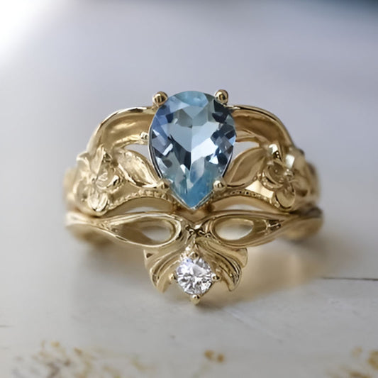 Gold Waterdrop Hollow Flower Ring