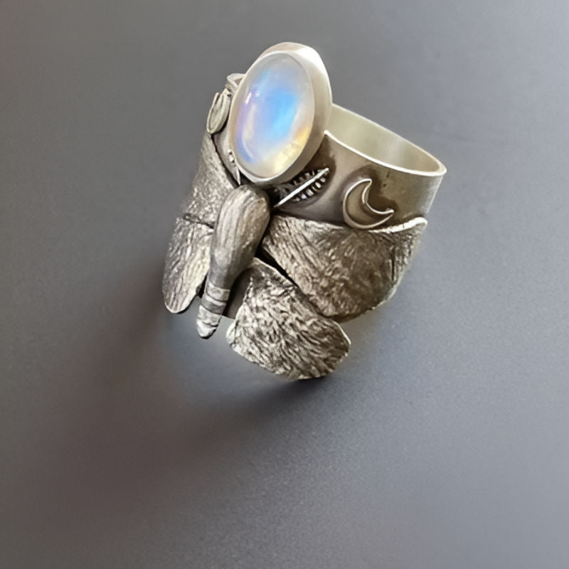 Vintage Round Butterfly Ring