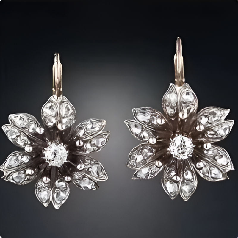 Vintage Carving Flower Earrings