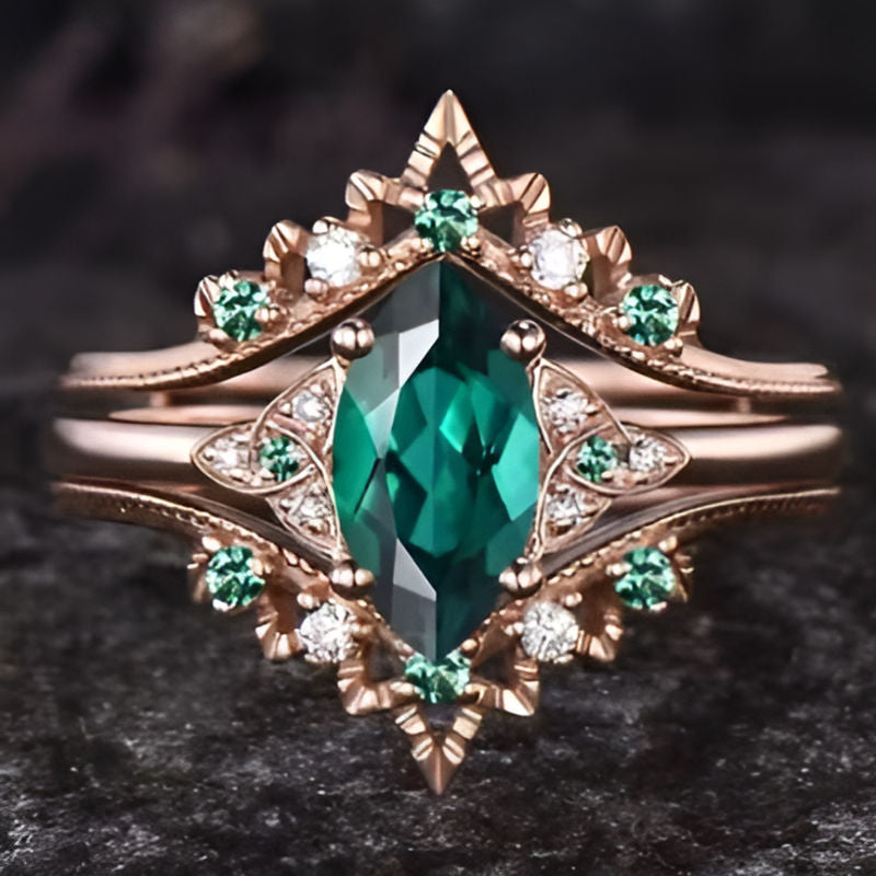 Elegant Oval Green Stone Ring