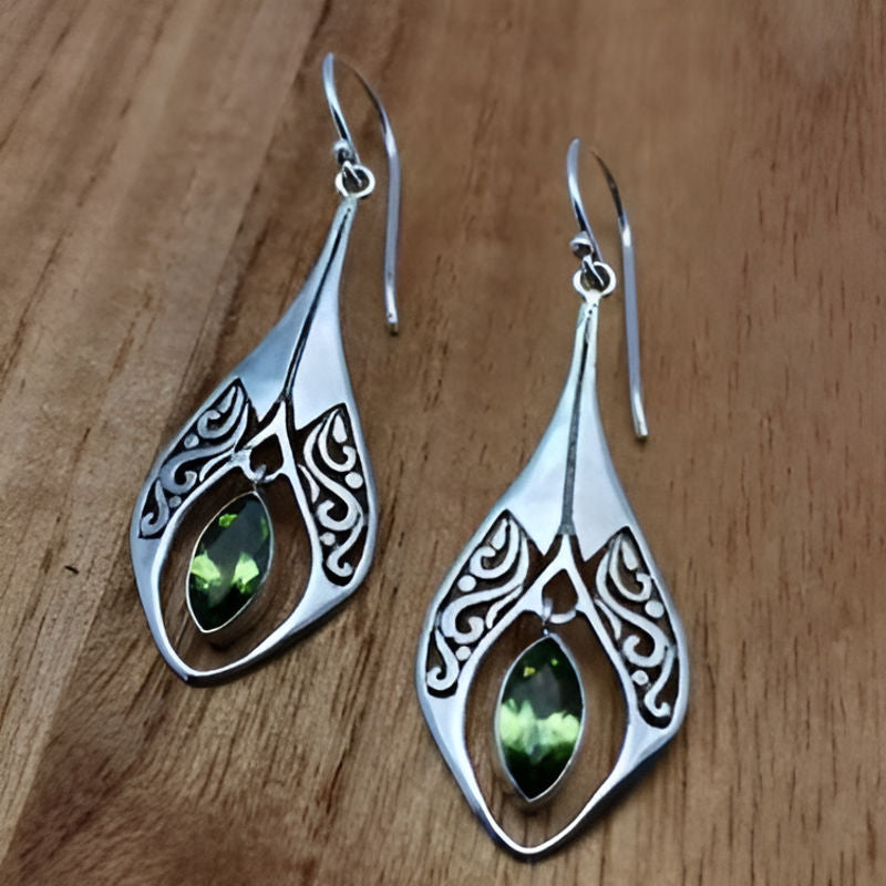 Vintage Hollow Green Stone Earrings