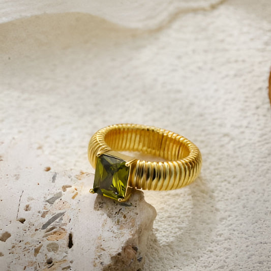 Vintage Army Green Stone Chunky Ring