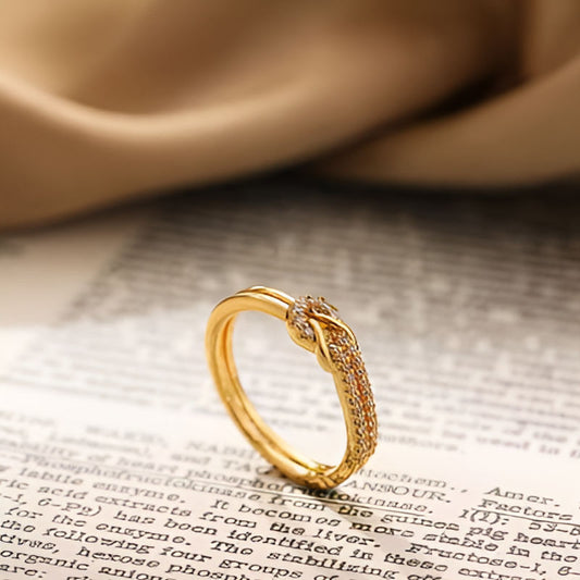 Gold Bilayer Geometric Knot Ring