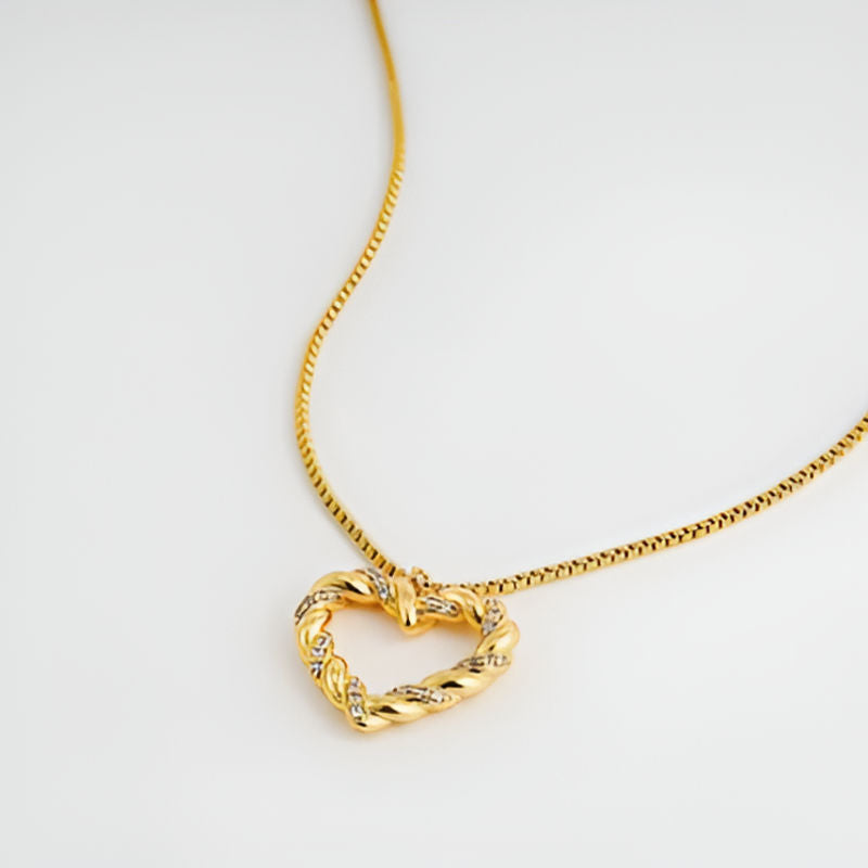 Vintage Love Heart Pendant Necklace