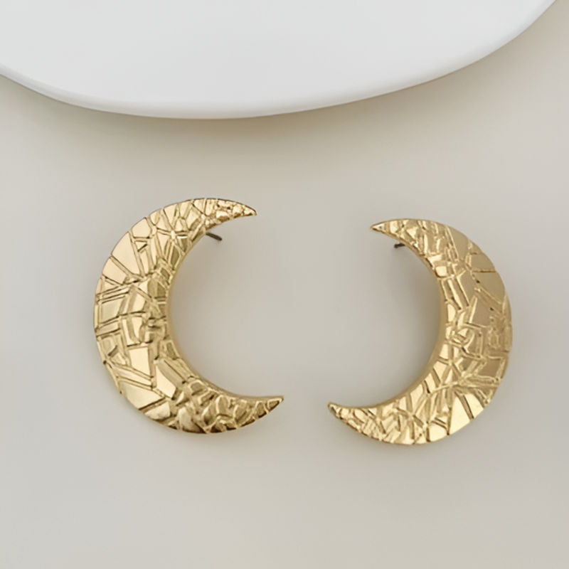 Elegant Texture Moon Earrings