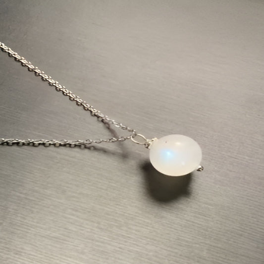 Vintage Moonstone Pendant Necklace