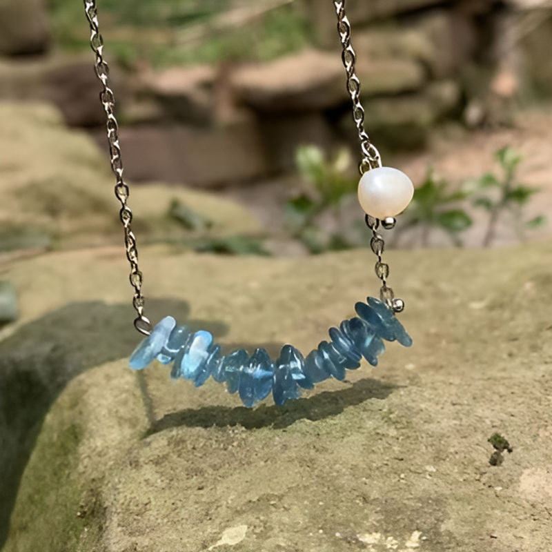 Vintage Dark Blue Aquamarine Pendant Necklace