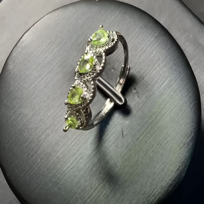 Vintage Natural Peridot Ring