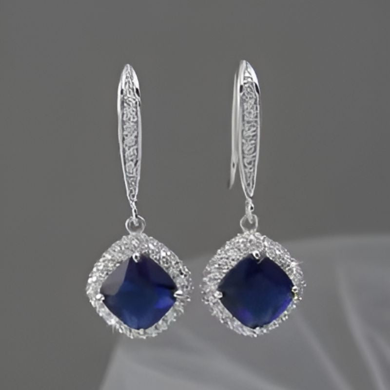 Vintage Sparkling Blue Earrings
